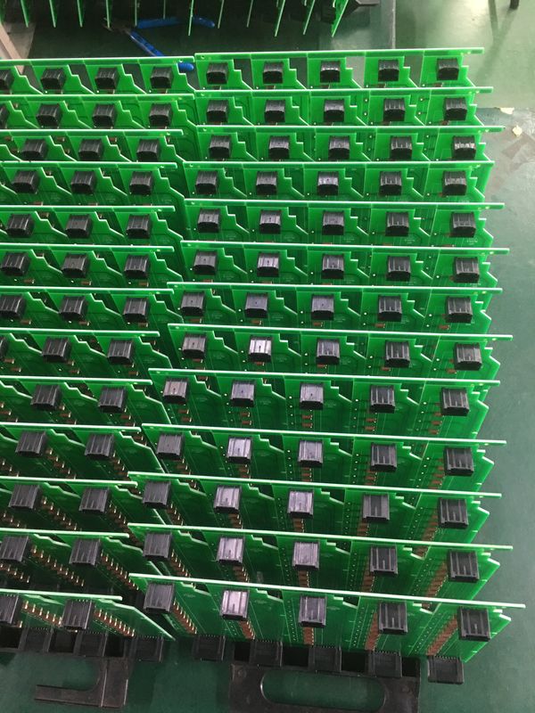 Comunicação profissional Assemblagem de PCB de várias camadas com material FR4 e espessuras de 0,4 mm a 3 mm