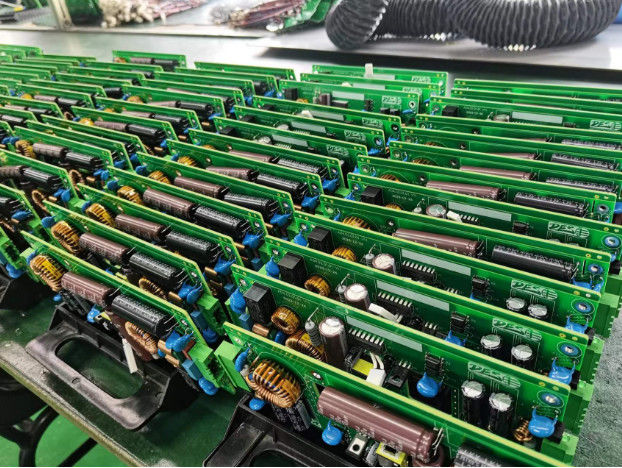 Montagem de PCB livre de chumbo Fast Turn PCB Fabricação de 4 camadas FR-4 IPC classe 2 ou 3 padrão