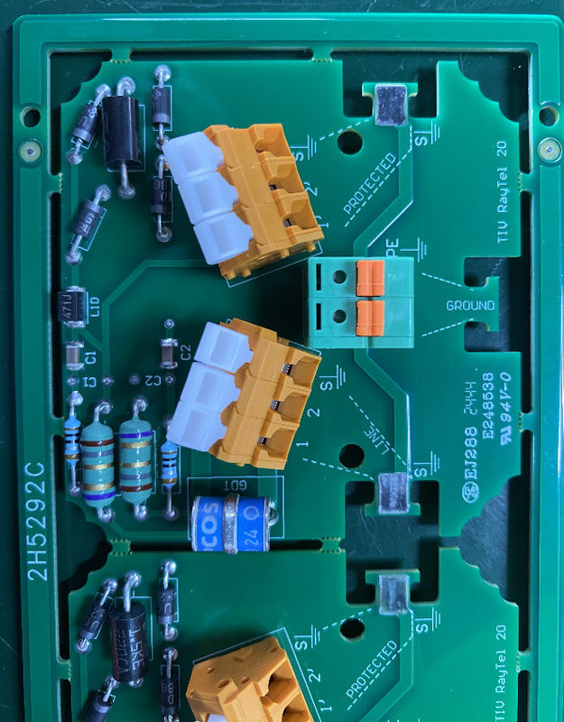 Equipamento de telecomunicações PCBs de cobre com LW/LS Min. de 0,05 mm e cor de serigrafia preta