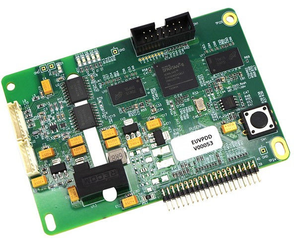 Fabricante de PCBA OEM personalizado para controlar a energia nova na China e no Camboja