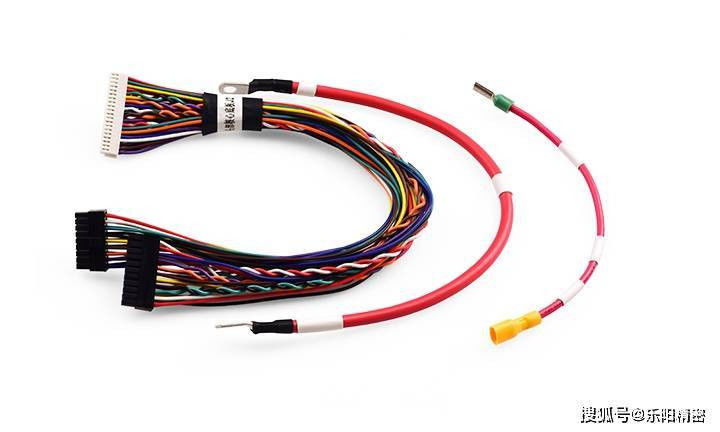 TE Cable Wire Harness Assembly With AWG26 AWG28 Tensão de ensaio 1000 V Resistência de ciclo 280 mOhm