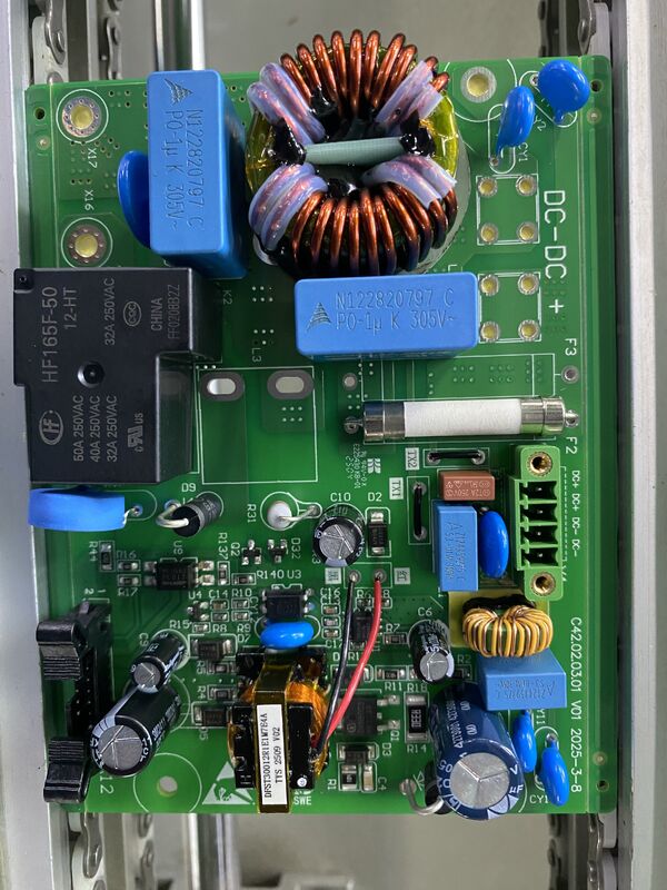 Equipamento de Proteção contra Surtos com Acabamento de Superfície Sem Chumbo HASL com Controle de Impedância, Garantindo Durabilidade e Gerenciamento de Surtos Elétricos