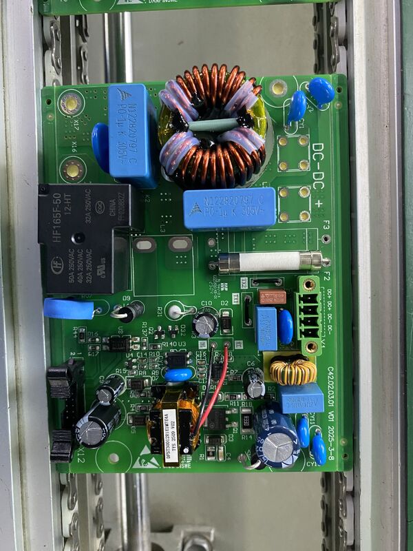 Equipamento de Proteção contra Surtos com Acabamento de Superfície Sem Chumbo HASL com Controle de Impedância, Garantindo Durabilidade e Gerenciamento de Surtos Elétricos