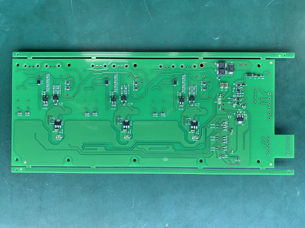 Min Hole Diâmetro 0,1mm Assembléia de PCB de comunicação projetada para atender aos padrões ROHS e espessura da placa 0,2 a 6mm para conectividade