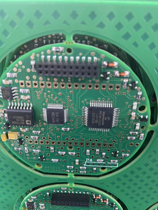 Montagem de placa de circuito industrial CEM-1 de 0,3 mm e 6 mm e componentes duráveis para aplicações eletrônicas industriais